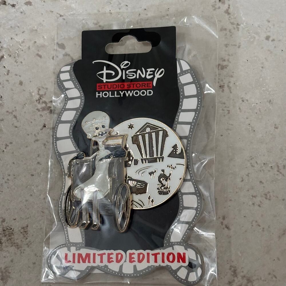 Disney Studio Store DSSH Dr Finkelstein LE400 Pin Nightmare Before Christmas